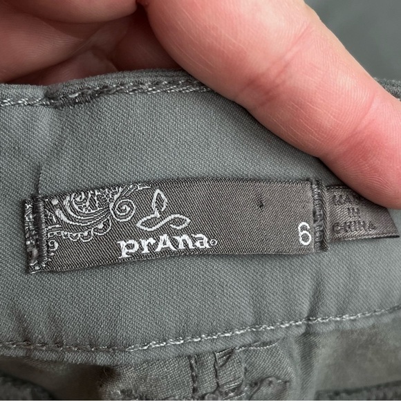 Prana Bermuda Shorts Nylon Stretch Pockets Outdoor Hiking Hybrid Performance 6 - Picture 2 of 9